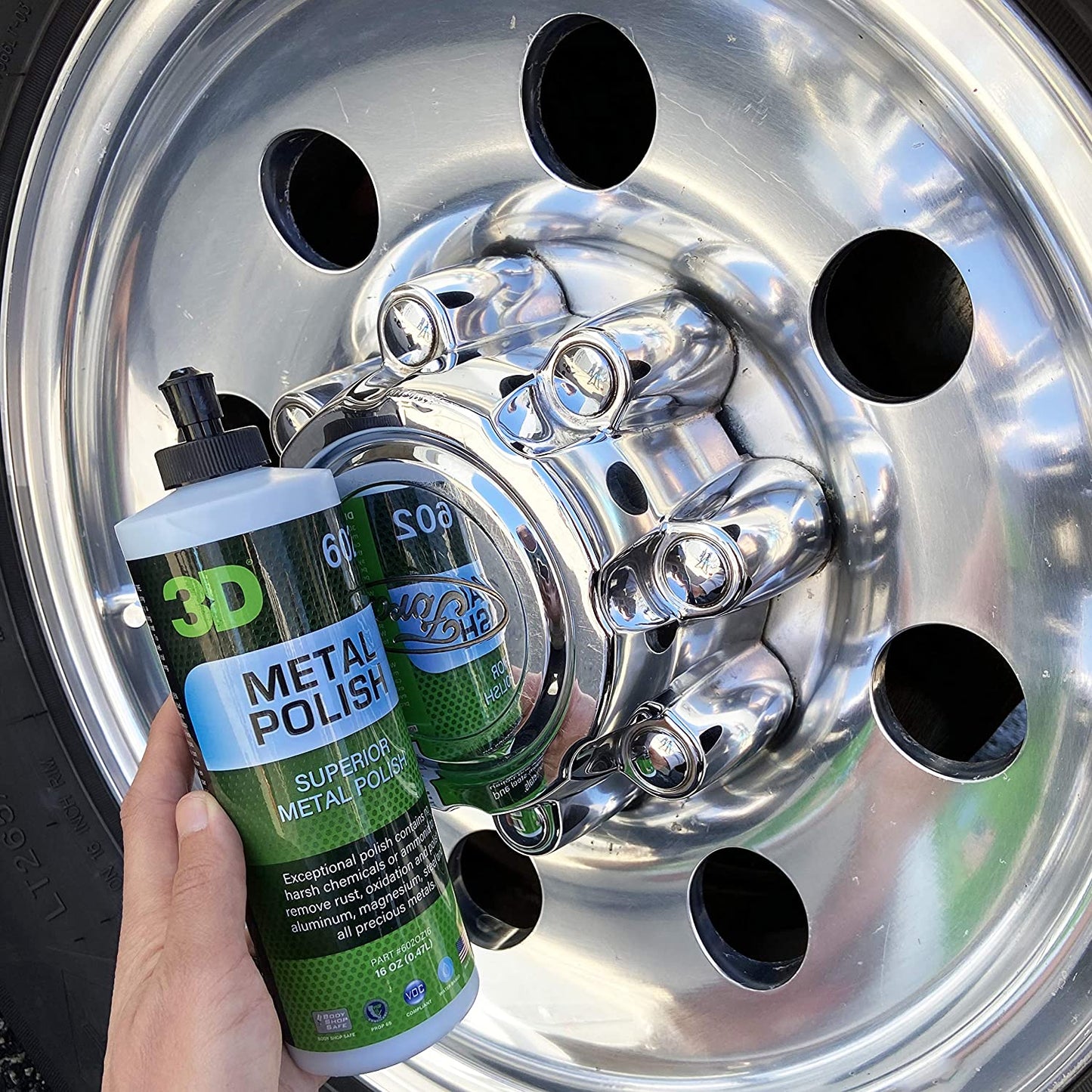 3D Metal Polish. Works on all metals – aluminium, gold, brass, silver, copper, magnesium, diamond plate and all types of uncoated metal wheels.