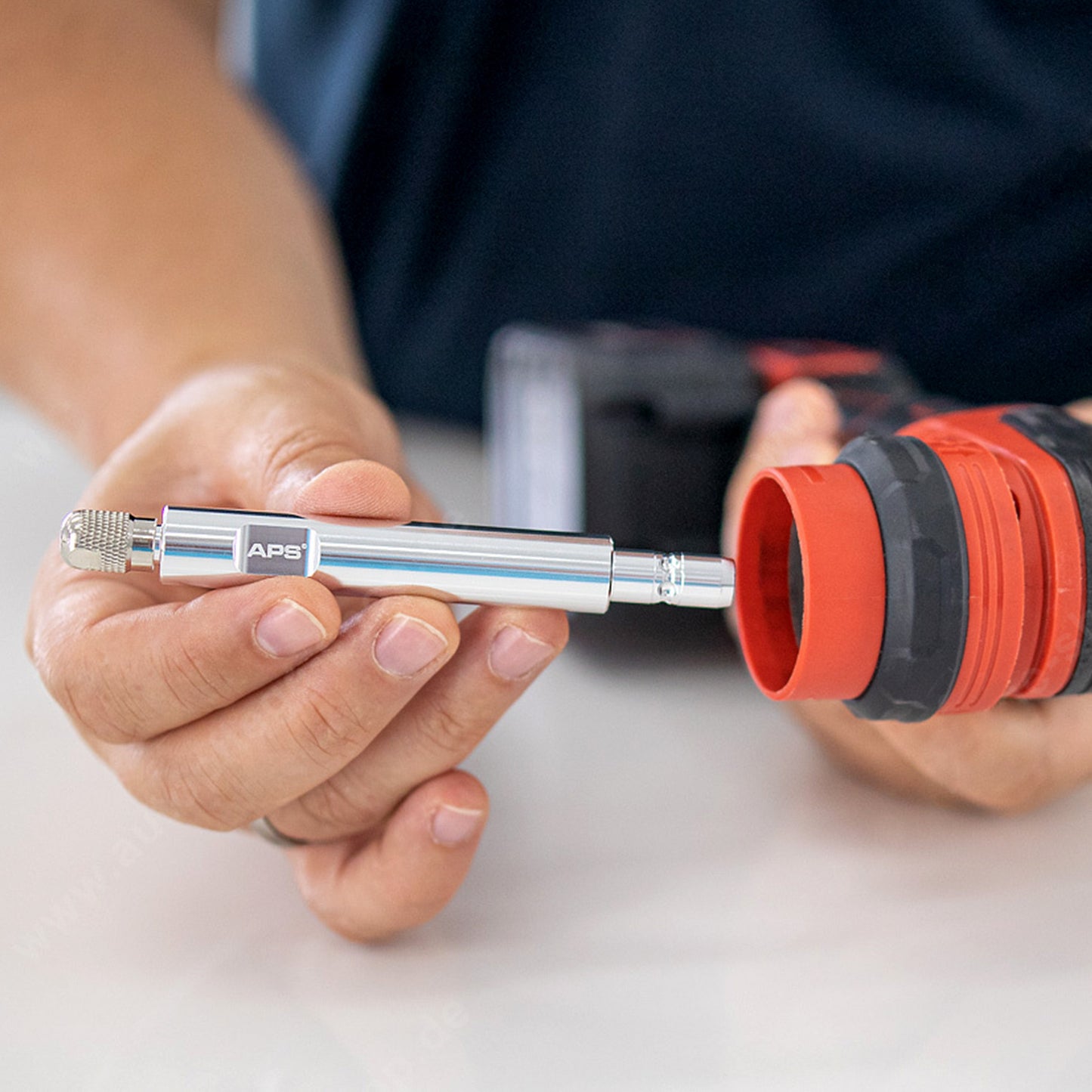 Experience improved convenience with the Flex PXE80-compatible quick-change system of the APS 50mm Extension Adapter, designed to securely hold mini polishing cones and other nanopolishing accessories.