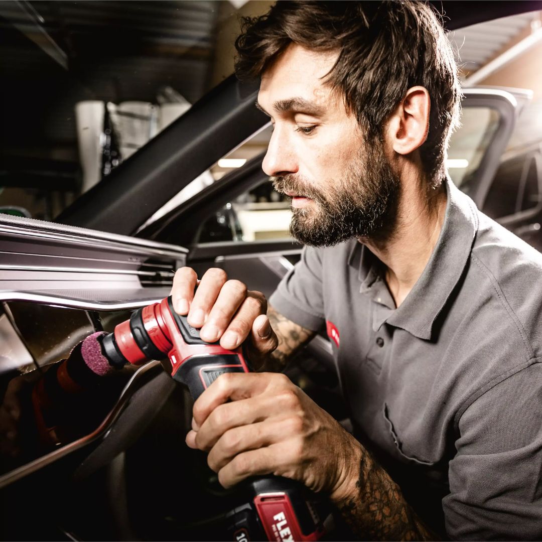 Flex PXE80 Cordless mini polisher. Flex Ireland. The smart cordless polisher 10,8 V, rotary and random orbital free-running
