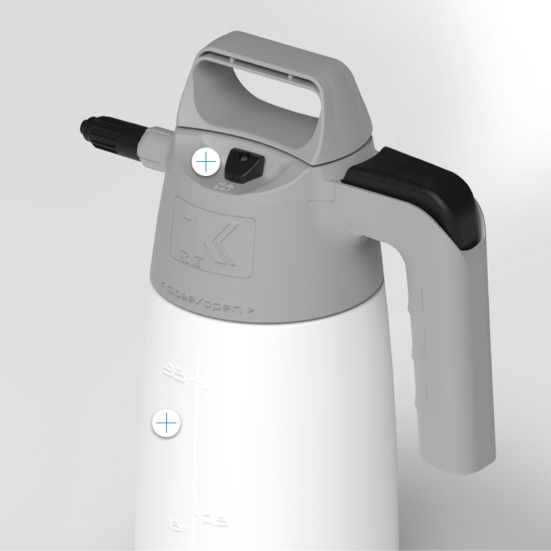 IK HC 1.5 hand pump sprayer for solvents like tar remover. IK pump sprayer. sprayer in black and white. Pump sprayer for acid and wheel cleaner. IK Cork Ireland