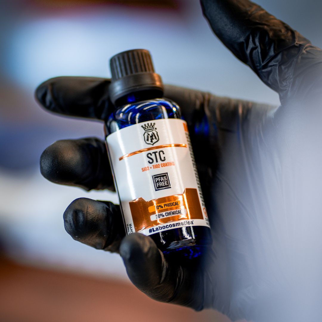 Labocosmetica Ireland Training. Ceramic coating training and approval for detailing.