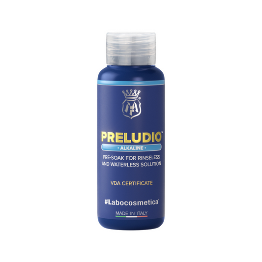 Labocosmetica Preludio is an alkaline pre-soak for Rinseless and Waterless products such as Idrosave and Maniac Waterless specifically for organic contamination such as traffic film, dirty wheels, insects and bugs, smog deposits, exhaust fumes, fuel traces and even difficult stains such as bird droppings, which a neutral product struggles to remove or needs longer time. 