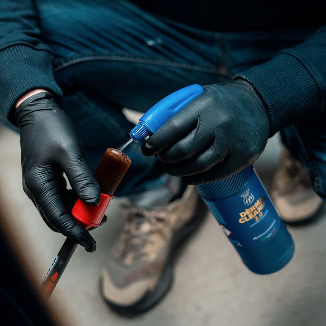 Labocosmetica Derma Leather Cleaner. Safe Leather Cleaner for all leather and steering wheel. Labocosmetica Cork Ireland. Great for Tesla vegan leather