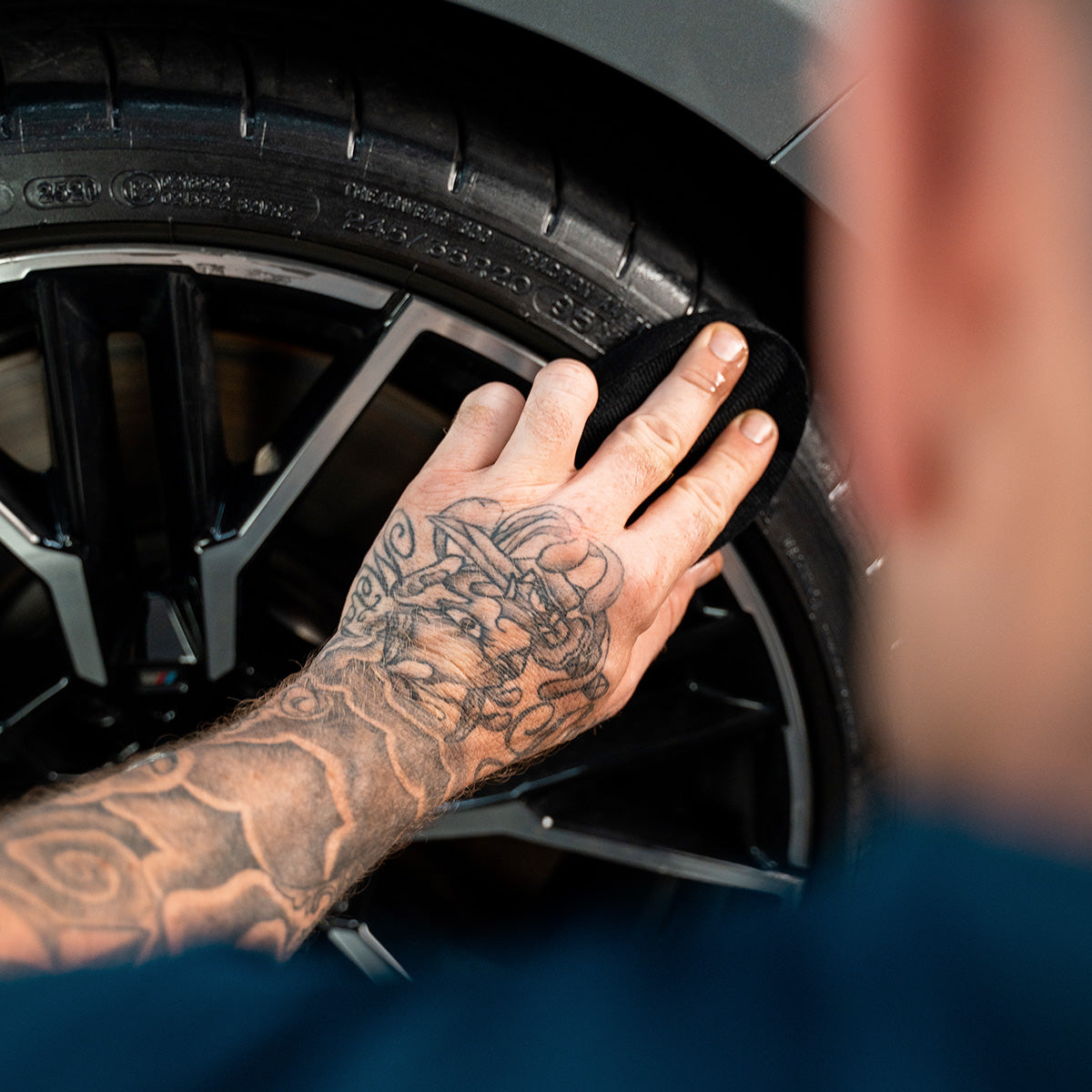 Labocosmetica Hydra Tyre dressing. matte sating tyre dressing and tyre shine. Trim Dressing. Plastic trim dressing. 3 months duration. Labcosmetica Cork Ireland.