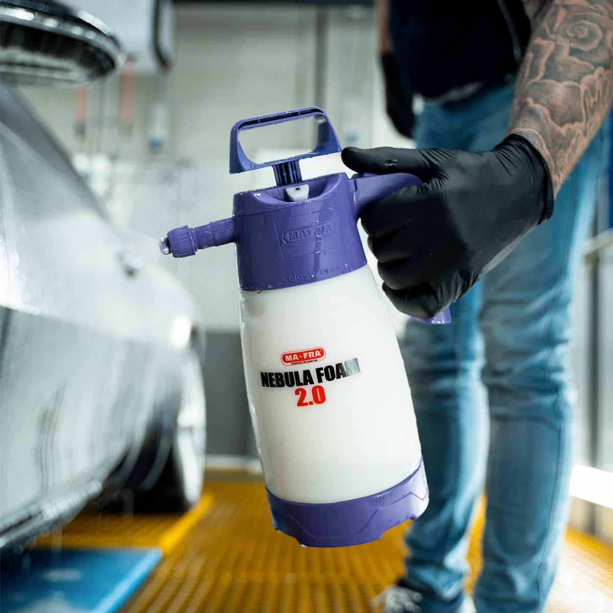 Labocosmetica Revitax Shampoo. Blue bottle with see through cap. Labocosmetica Cork Ireland. High gloss shampoo with ceramic. ceramic shampoo. safe on ceramic coats