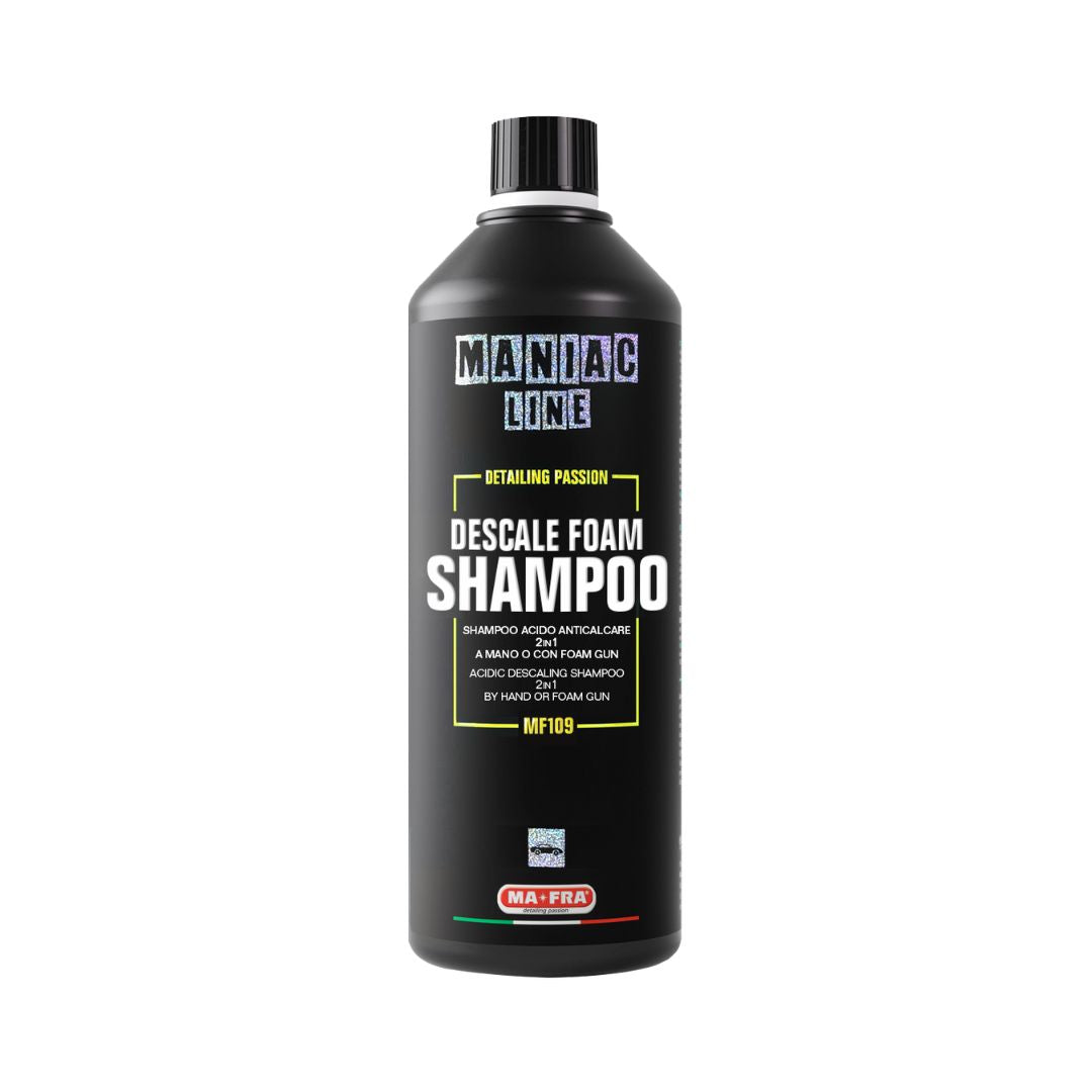 Maniac Descale Foam Shampoo is a 2-in-1 descaling acid shampoo, designed to eliminate limescale contamination that dulls the bodywork.