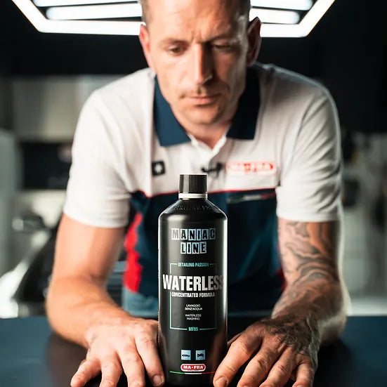 Maniac Waterless Wash. Best Waterless. P&S. Better than ONR. Waterless, from the Maniac line, is a revolutionary waterless cleaner that also offers an extraordinary shine, and has been specially formulated to be compatible with ceramic coatings.