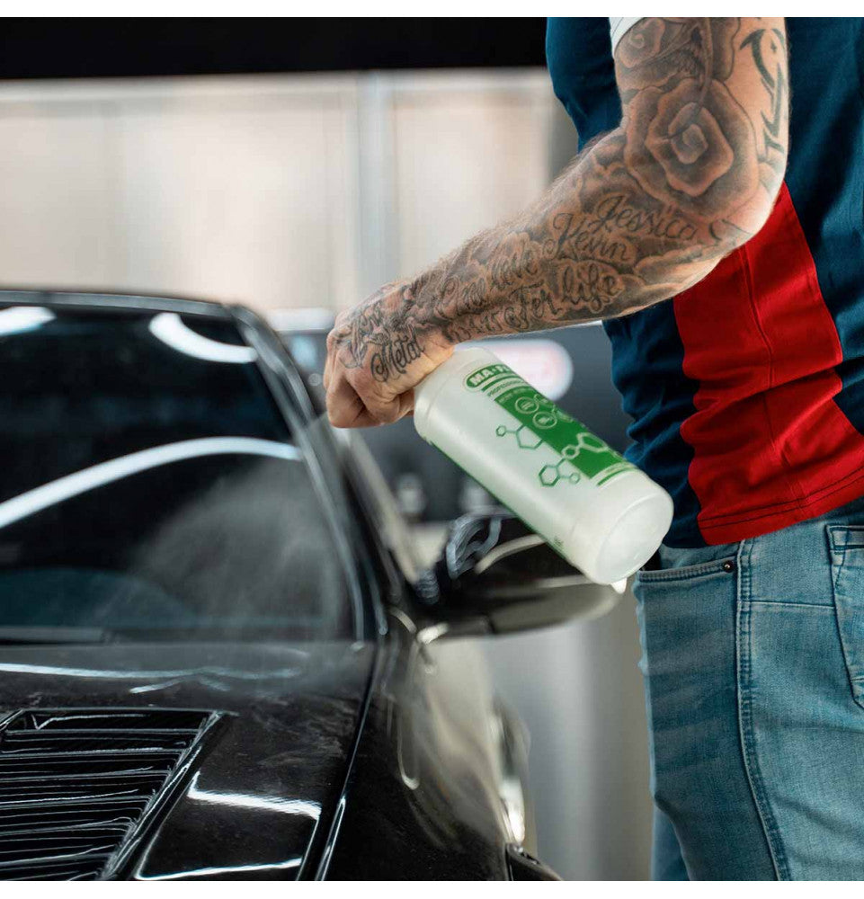 Maniac Waterless Wash. Best Waterless. P&S. Better than ONR. Waterless, from the Maniac line, is a revolutionary waterless cleaner that also offers an extraordinary shine, and has been specially formulated to be compatible with ceramic coatings.