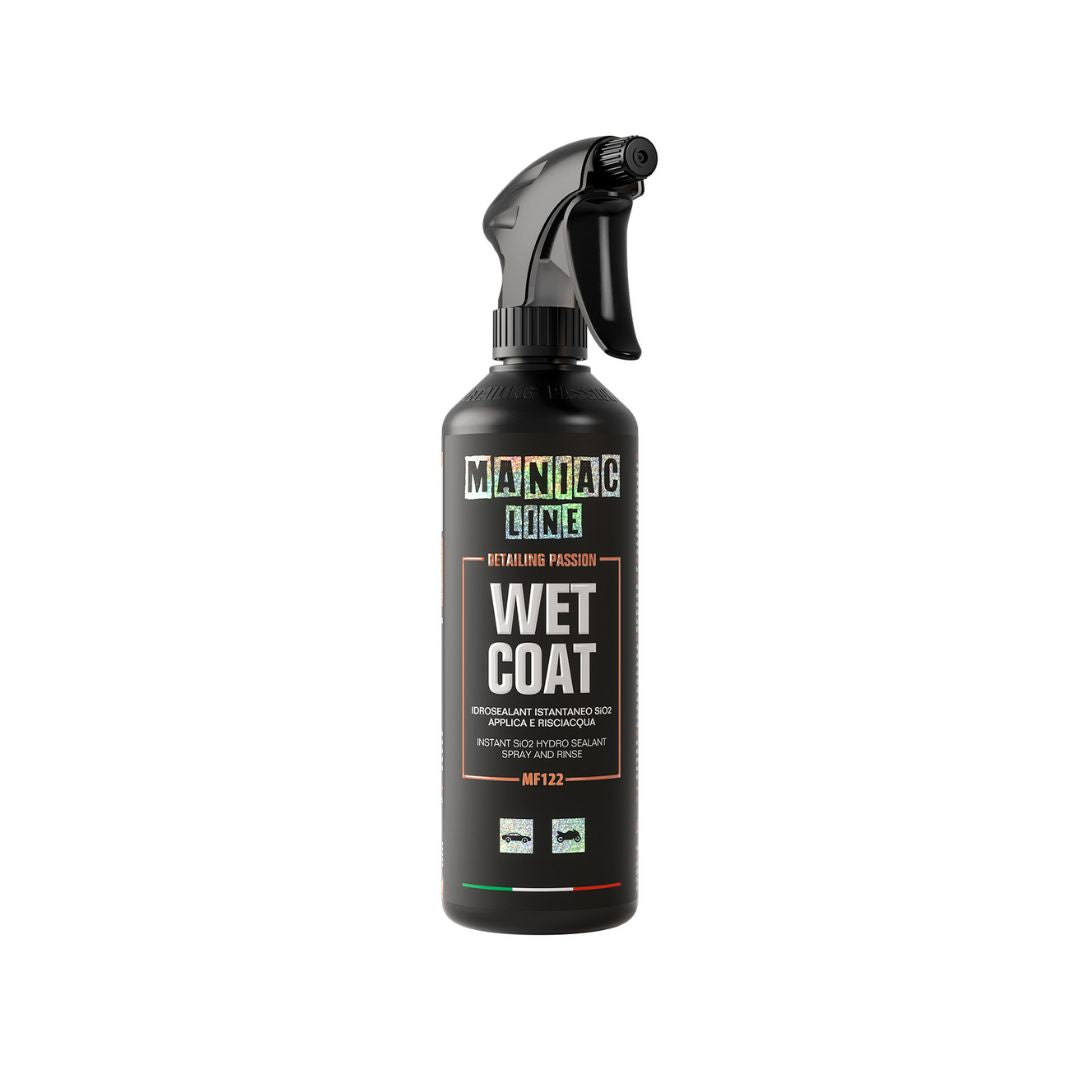 Black spray bottle labeled 'Wet Coat' by Maniac Line on a white background