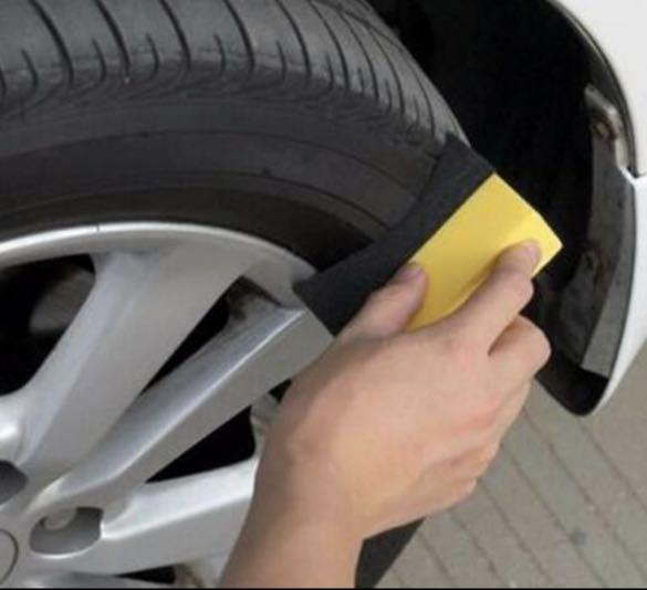 Tyre dressing applicator sponge yellow and grey. Tyre shine sponge and applicatator. Gloss tyre shine. Autoglym Bilt Hamber and ADBL tyre dressing.