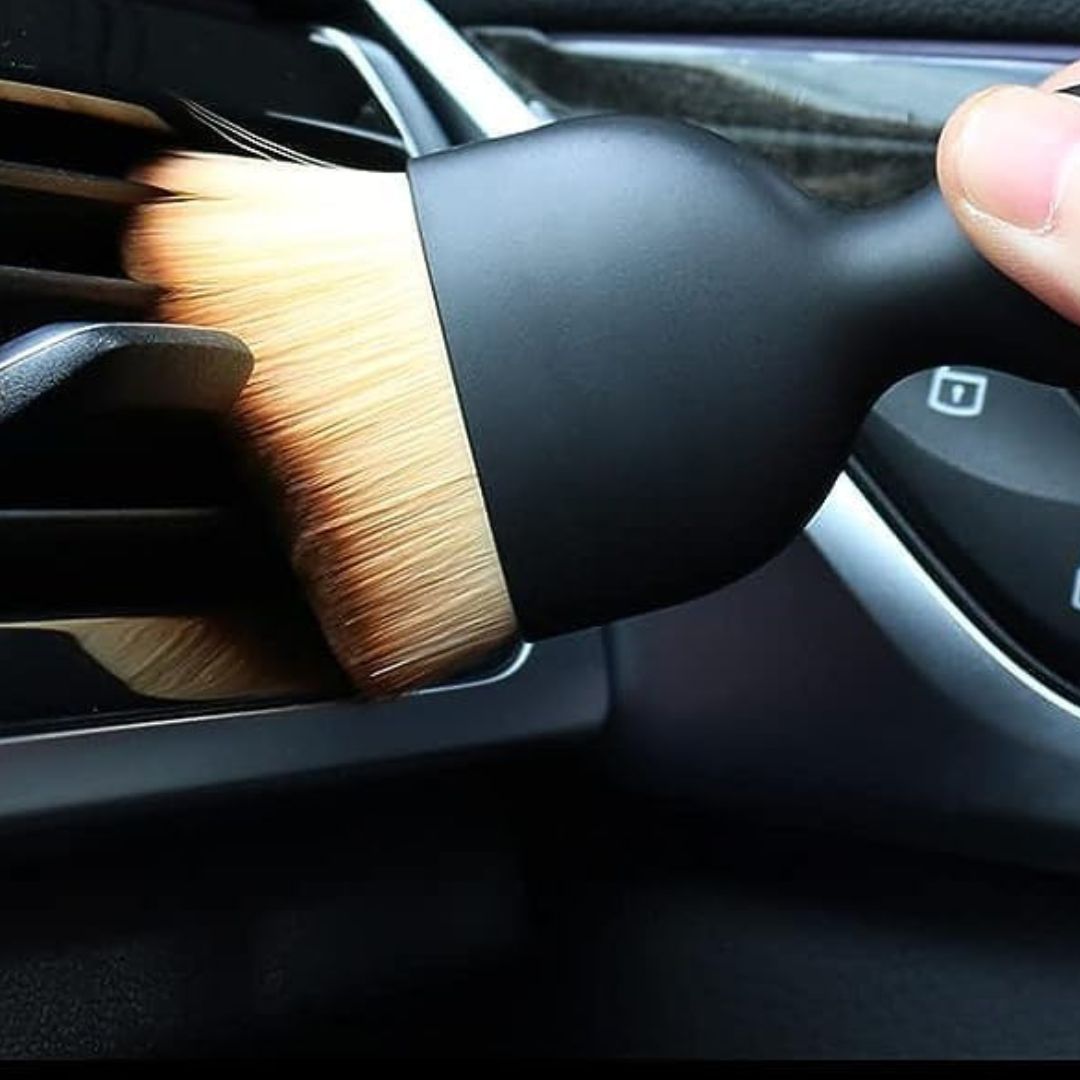 WashMe Velvet Touch Ultra Soft Interior Brush. car interior brush very soft. safe on piano black and other plastics. 