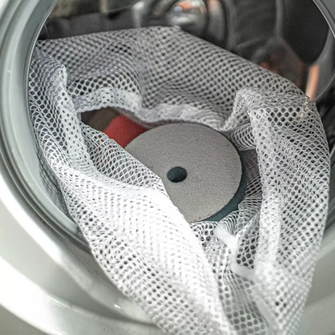 Washing machine filter with a mesh bag inside