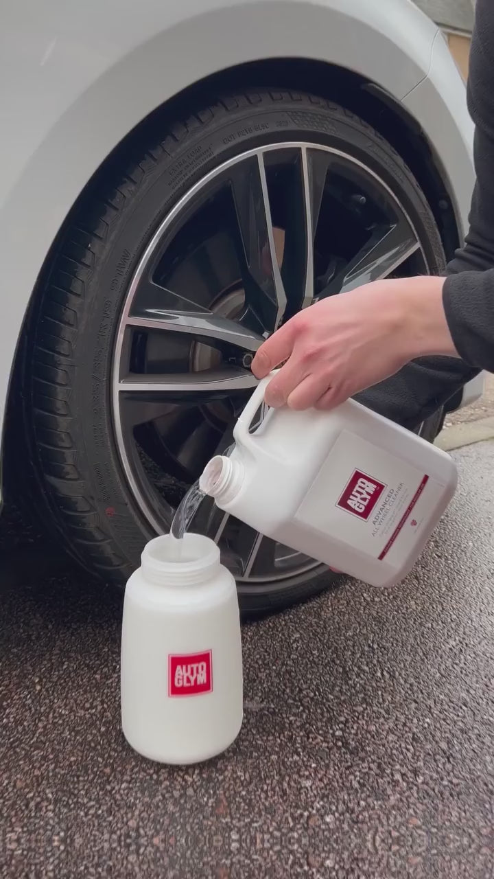Autoglym Easy Sprayer Pump Sprayer. A high-quality multipurpose sprayer designed to work in harmony with a wide range of our cleaning products, our Easy Sprayer is the ideal companion for your car cleaning sessions. Autoglym Ireland