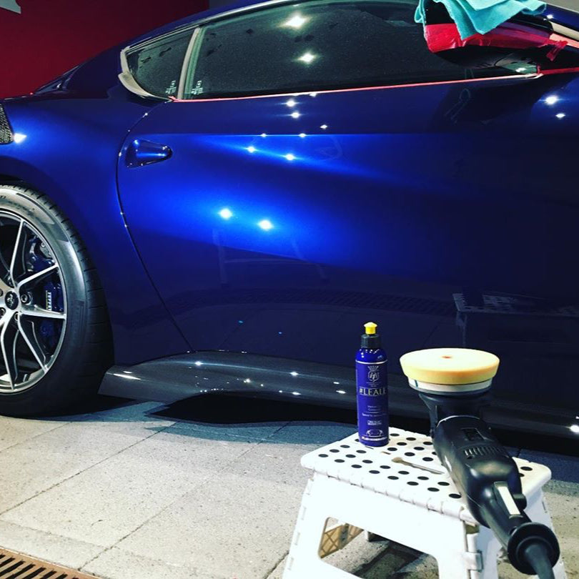 Labocosmetica Leale. Medium cut compound polish. best polisher. Easy wipe off. Blue bottle, black lid and yellow tip. Labocosmetica Cork Ireland