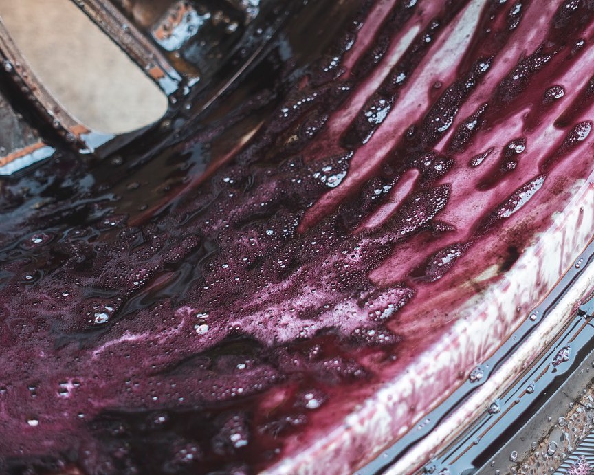 Labocosmetica Ireland. Labocosmetica #Sidero iron remover gel. wheel cleaner and Fallout remover. Labocosmetica Cork Ireland. Limescale remover