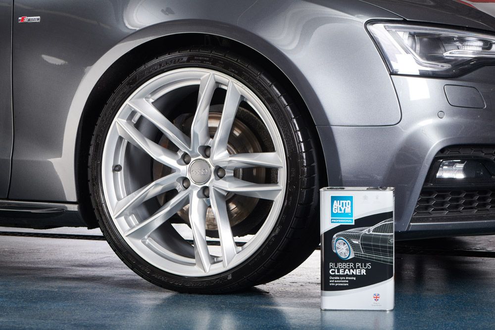 Autogym Rubber Plus Cleaner on Audi 7. high shine tyre dressing and trim protectant. Autlglym Ireland, Autoglym Cork Ireland