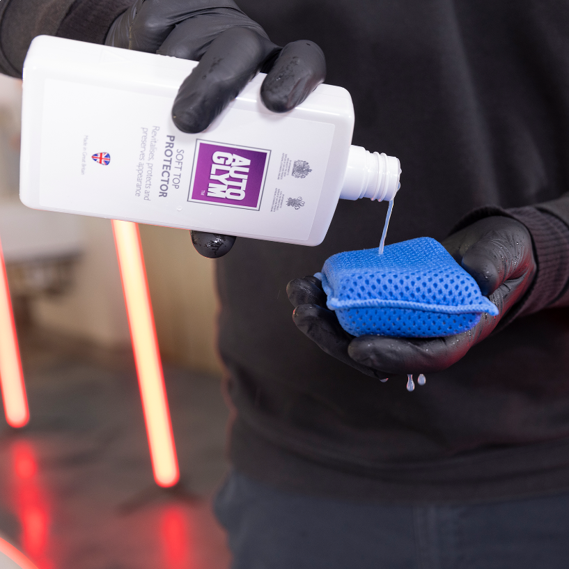 Convertible Roof top cleaner and protection. Clean convertible roof. Protect convertible roof. Autoglym convertible