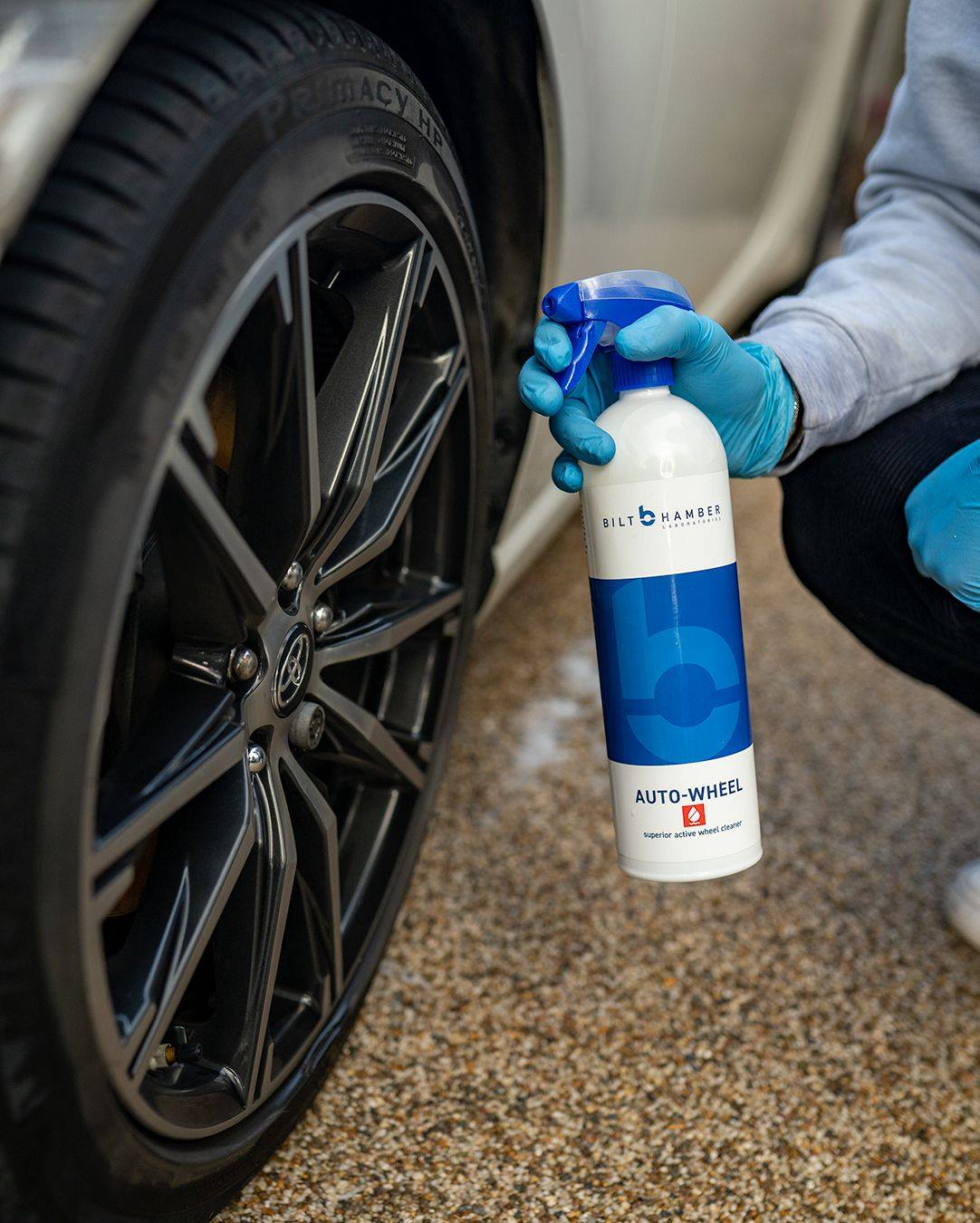 Bilt Hamber Auto-Wheel. Bilt Hamber Cork Ireland. Best wheel Cleaner Ireland. Alloy wheel, Steel wheel cleaner. Turns red. Turns purple. Acid free wheel cleaner