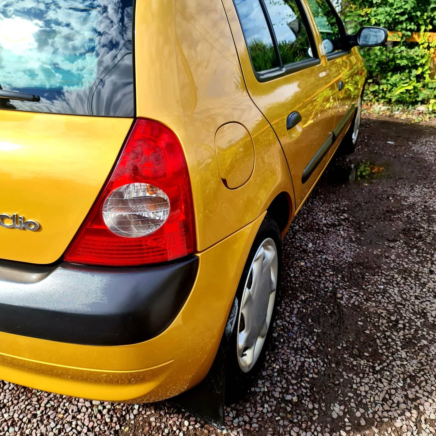 Brayt R1 Regeneration RESTORE AND REFRESH PLASTIC SURFACES. Gtechniq C4, Solution Finish. Best plastic and trim restorer. Cork Ireland