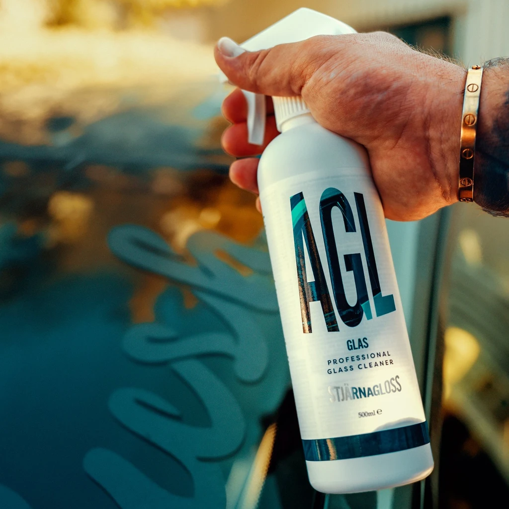 Stjarnagloss Glas Professional Glass cleaner 500ml bottle. Solvent based glass cleaner. Non alcohol Glass cleaner. Stjarnagloss Ireland, Stjarnagloss Cork Ireland