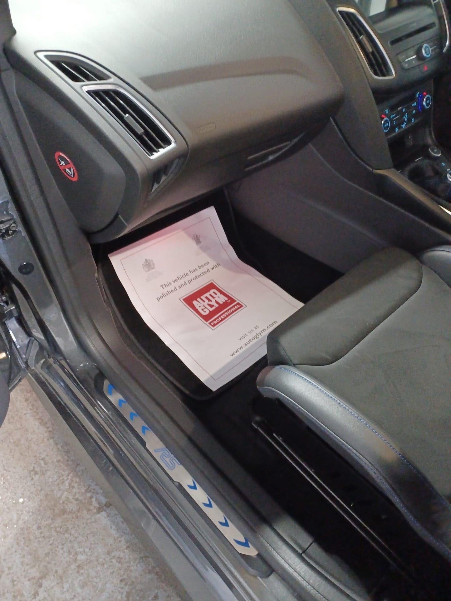 Autoglym Valet Mats. Paper mats for valet and detailing. footwell protection mats. Autoglym Cork Ireland