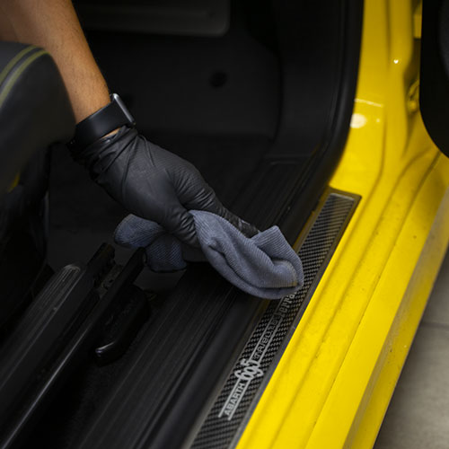 Ma-Fra Maniac Line Trim dressing and tyre dressing. Best trim dressing for interior, dashboard and tyres. Labocosmetica. Ma-Fra Ireland Cork