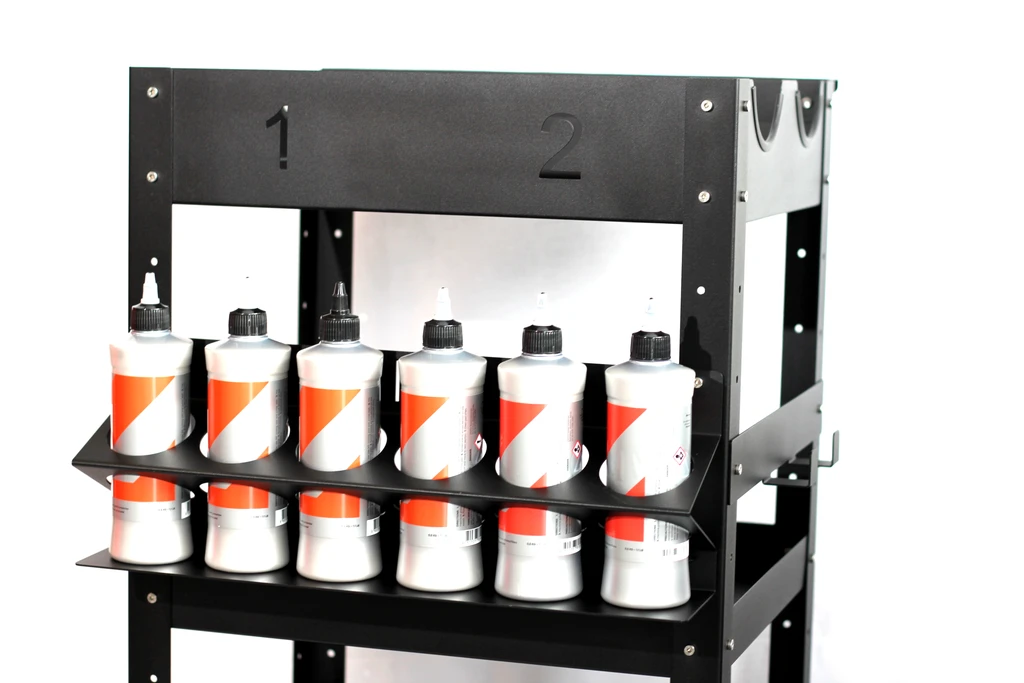 Poka Premium Bottle Holder for 6 bottles. High quality aluminium brush holder for workshop. Poka Premium Ireland Poka Premium Cork Ireland