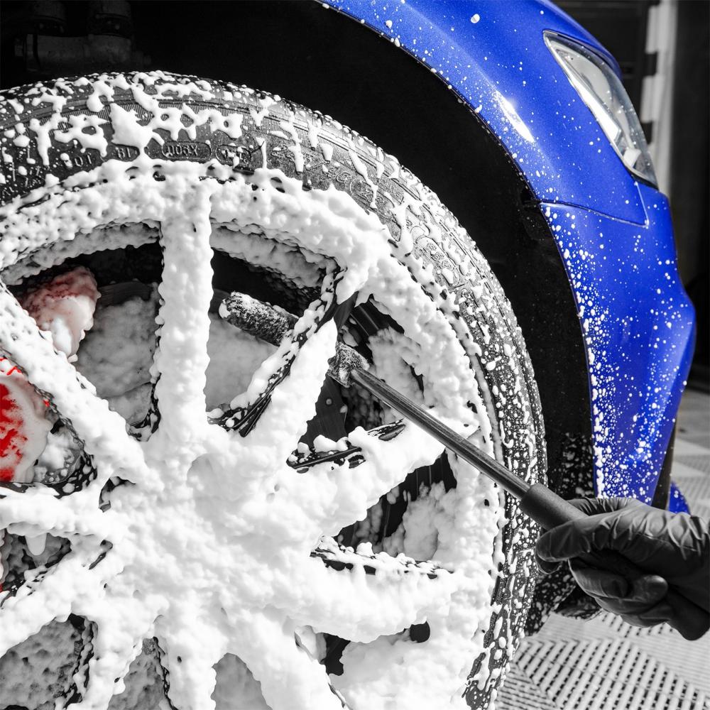 microfibre wheel brush. Wheel Woolies. Safe wheel brush. soft wheel brush. bendable wheel brush. SGCB Cork Ireland