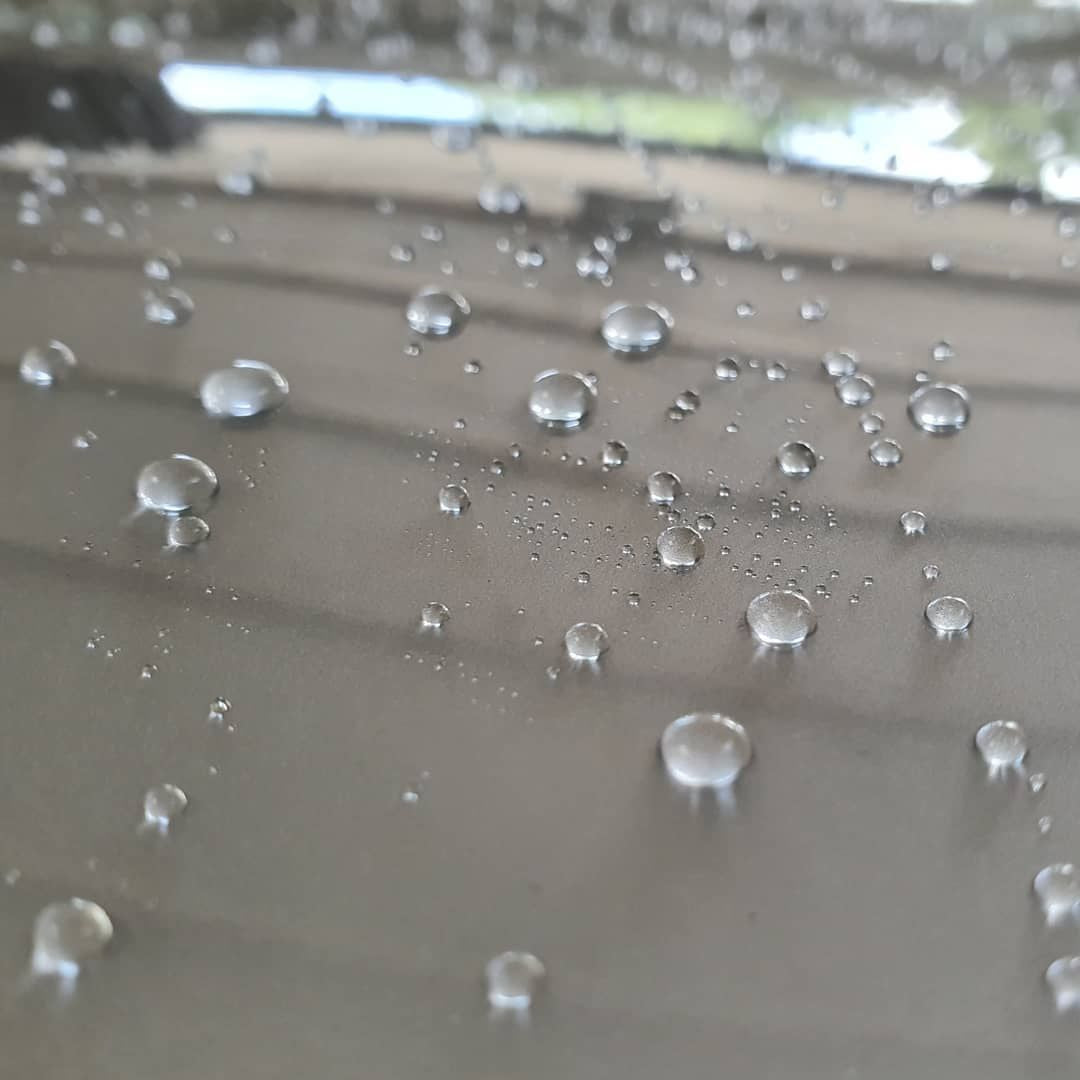 Beading on car bonnet from Labocosmetica Revitax Ceramic Shampoo. Labocosmetica Ireland