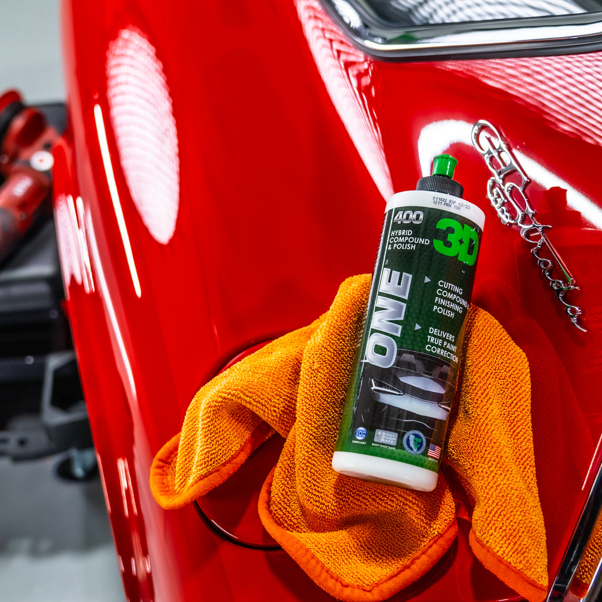 3D One is the best known 3D compound out there. Raving feedback from professionals and enthusiast makes this one step compound a great solution for removing lighter scratches and give the car a nice gloss. 3D Ireland