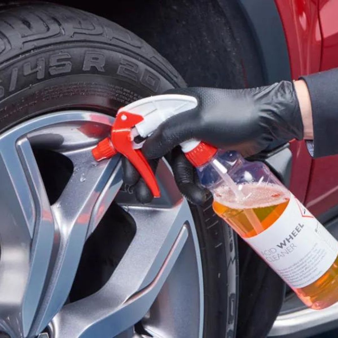 Autoglym Acid Wheel Cleaner. Rapid action, acid-based wheel cleaner.