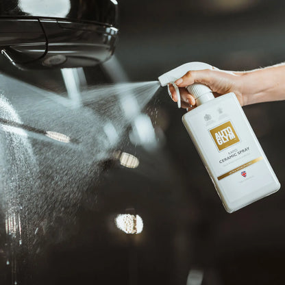 Autoglym Ceramic Spray. Autoglym Cork Ireland. White bottle with golden label. Ultra Hydrophobic. water beading