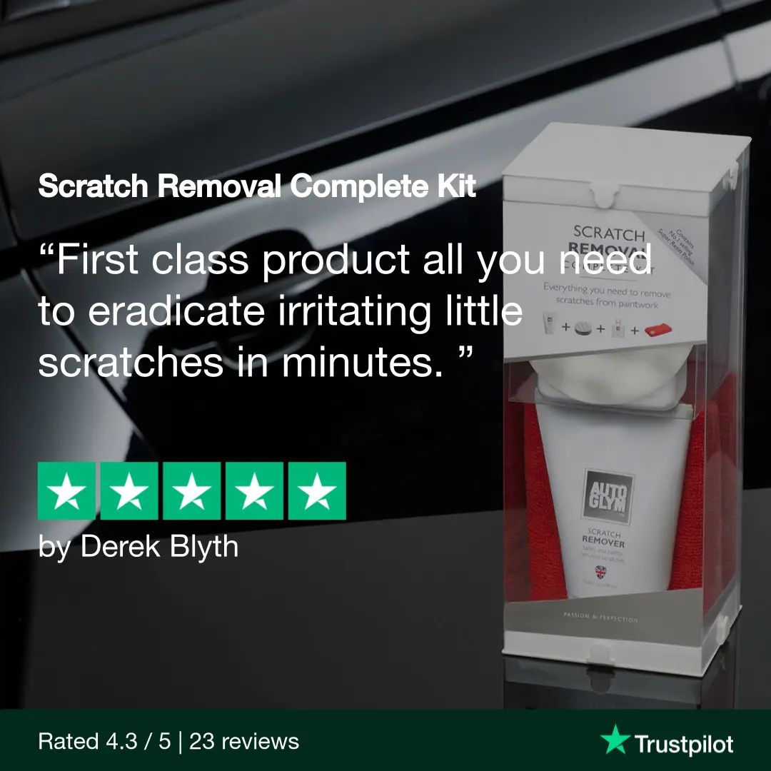Scratch removal complete kit with packaging on a car background