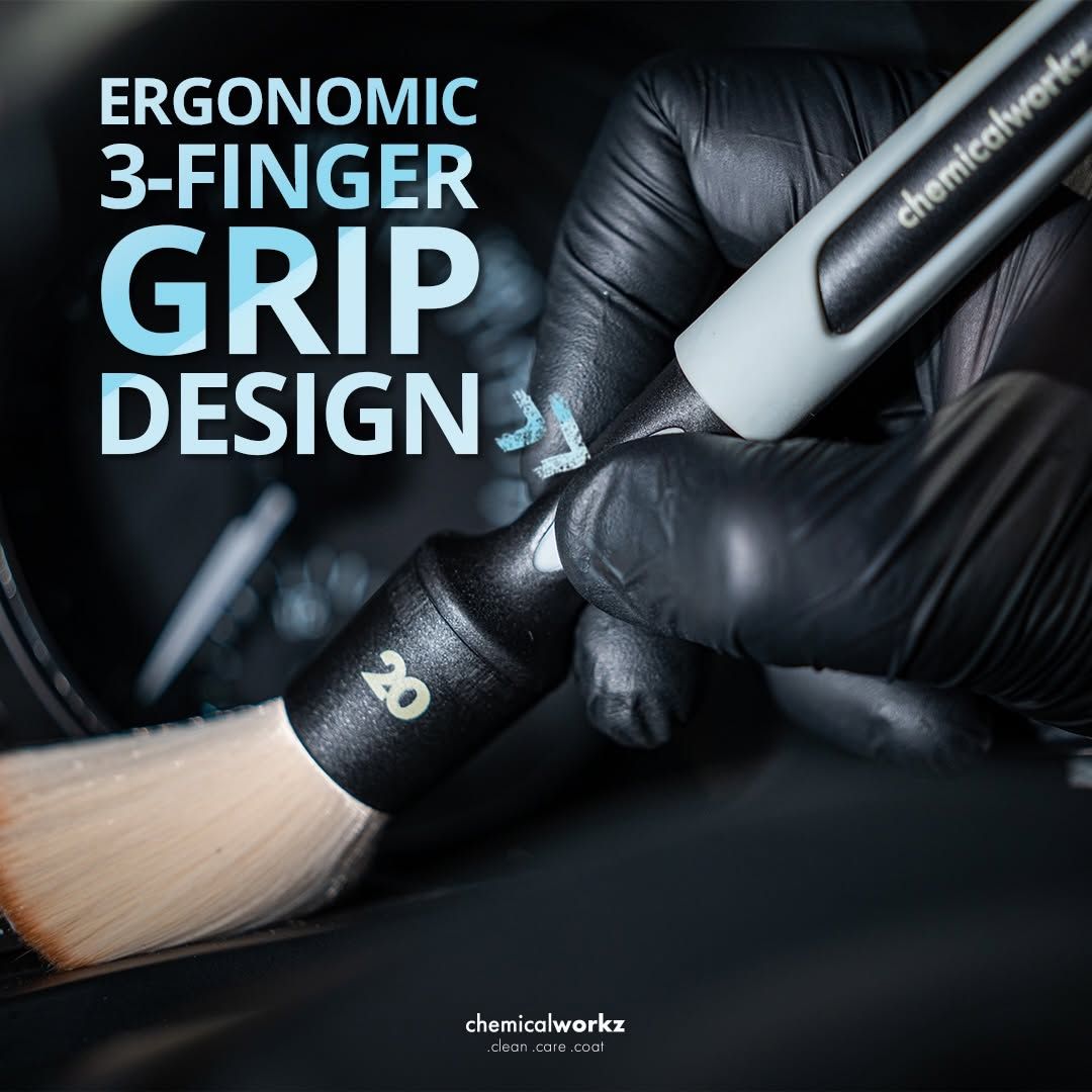 Ergonomic 3-finger grip design with a soft brush and gloved hand, featuring 'Chemicalworkz' branding.