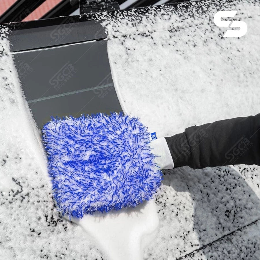 SGCB Blue Wash mitt. Safe microfibre wash mitt. White and blue was mitt for cars with black cuff. wash glove for car washing. microfibre wash mitt very soft. SGCB Ireland