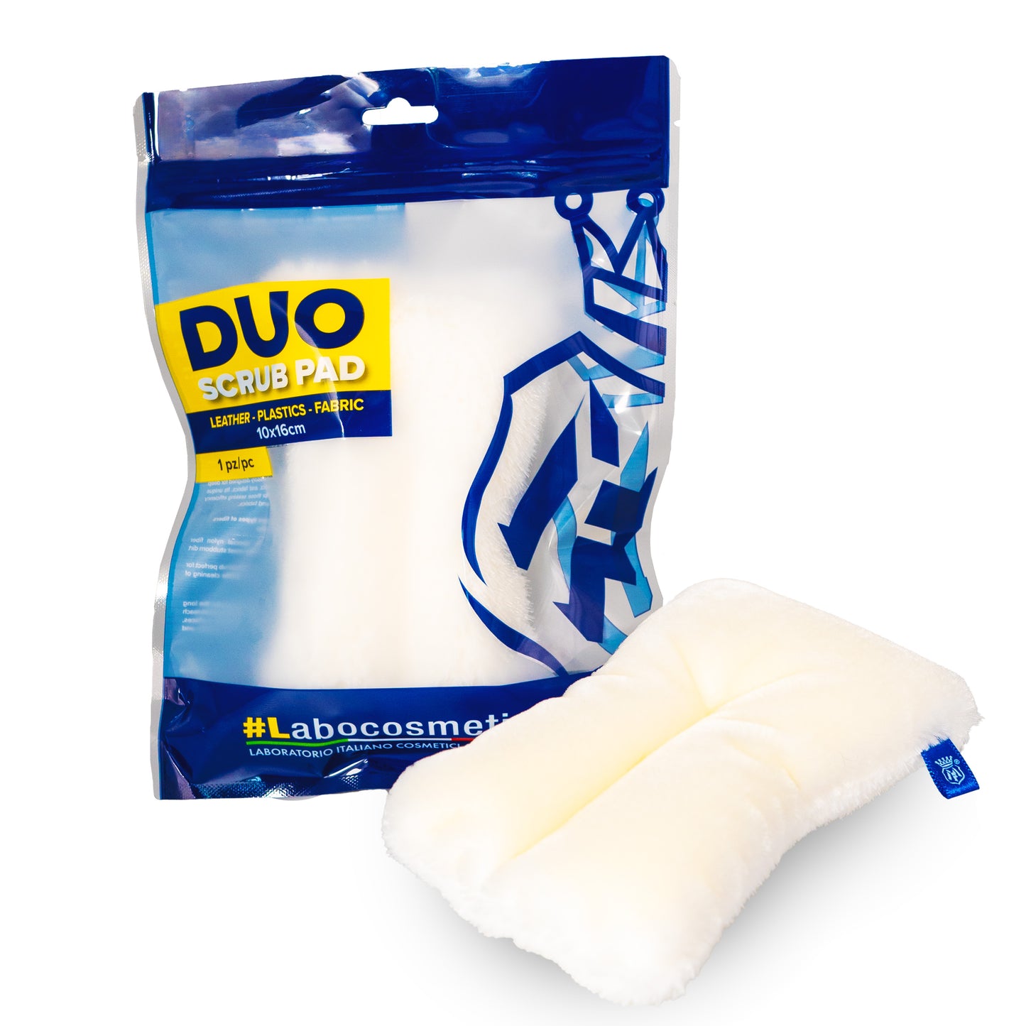 Transform the cleaning of your car's interior with the Labocosmetica Duo Scrub Pad that is safe to be used on leather, plastics and fabrics including headliners and seatbelts. Labocosmetica Ireland