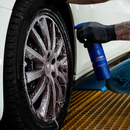 Labocosmetica Ireland. Labocosmetica #Sidero iron remover gel. Fallout remover. Best wheel cleaner. metal decontamination. Rust remover for car. Labocosmetica Cork Ireland Maserati