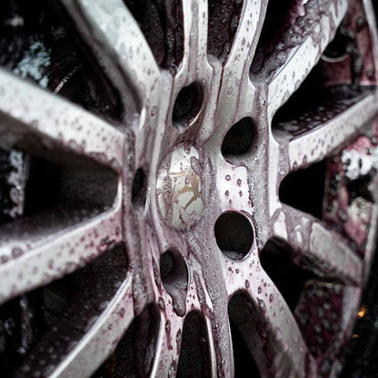 Labocosmetica Ireland. Labocosmetica #Sidero iron remover gel. Fallout remover. Best wheel cleaner. metal decontamination. Rust remover for car. Labocosmetica Cork Ireland Maserati