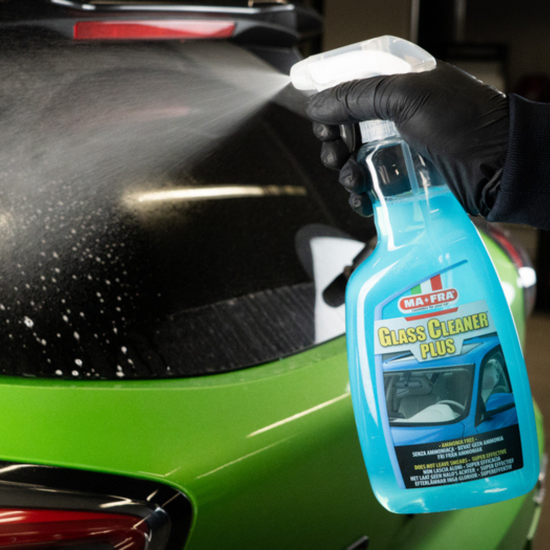 MaFra Glass Cleaner Plus. Streak Free glass cleaner without ammonia. Ammonia free. Blue glass cleaner for car and infotainment systems. MaFra Ireland