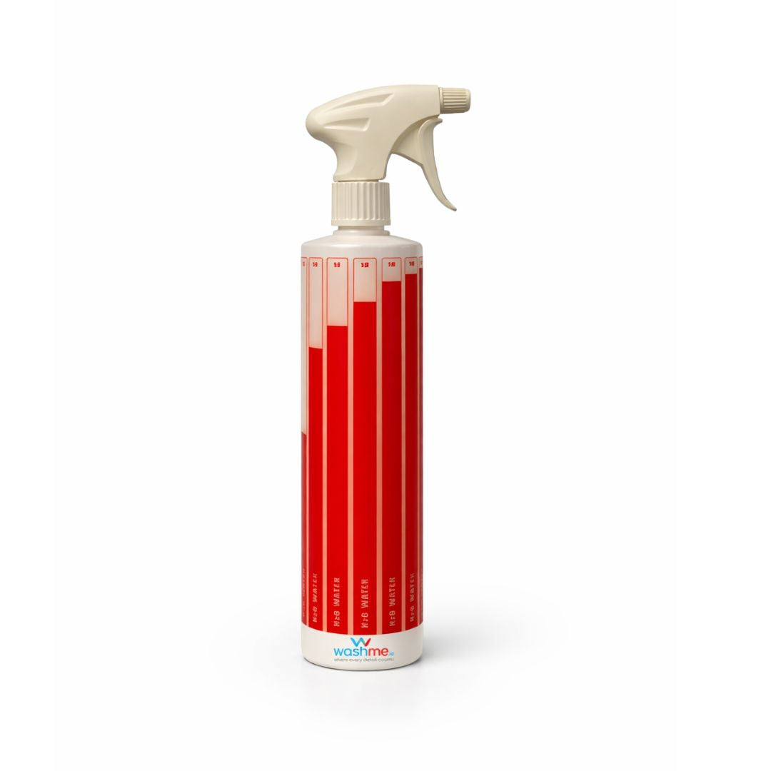 Spray bottle to measure products to mix with water. Spray bottles with Heavy Duty Tigger for interior cleaner. Glass Spray bottle. Wheel Cleaner spray bottles. Canyon Spray Trigger. Dilution Measuring Bottle Blue, Red and Green. Dilution Calculation. Labocosmetica Cork Ireland