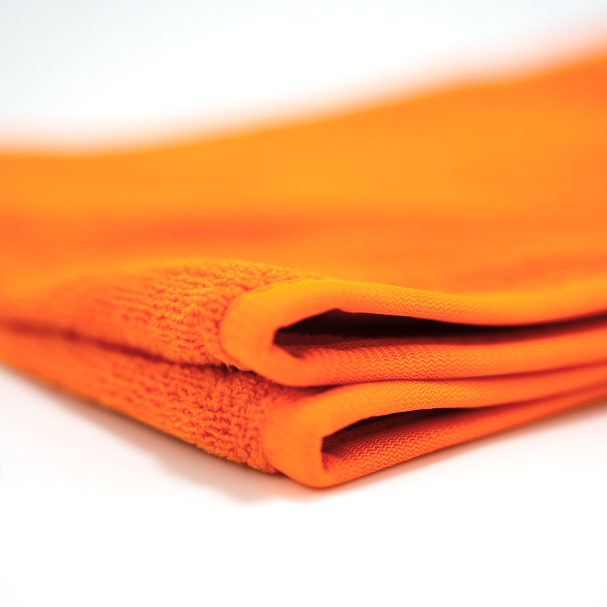 Maniac ALL Round Microfibre Cloth in Orange and Green. use both inside and outside, easily removes residues of polish, waxes, and compounds. Maniac Ireland and Mafra Ireland