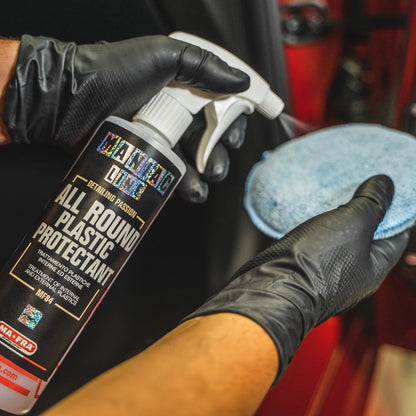 The Maniac Interior Deep Clean and Protection Kit provides everything you need for a pristine car interior. Clean thoroughly, dress your plastics to perfection, and maintain a crystal-clear view ahead. Transform your driving experience with ease and confidence!