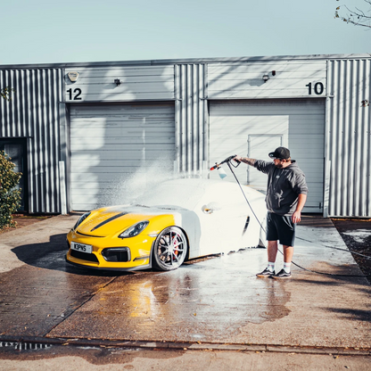 Stjarnagloss Sno Snow Foam. ph neutral snow form. thick snow foam. pre wash snow foam. best snow foam. Like Autoglym Polar Blast, ADBL Yeti. Stjarnagloss Ireland, Stjarnagloss Cork Ireland. Porsche Cayman GT4 yellow