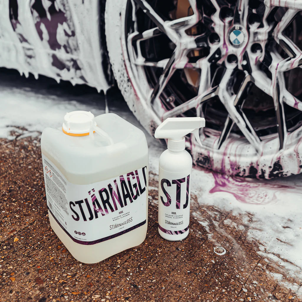 Stjarnagloss wheel cleaner. colour changing wheel cleaner. ph neutral and safe wheel cleaner. Like Autoglym Magma, ADBL Vampire and Bilt Hamber auto-wheel. Stjarnagloss Ireland, Stjarnagloss Cork Ireland