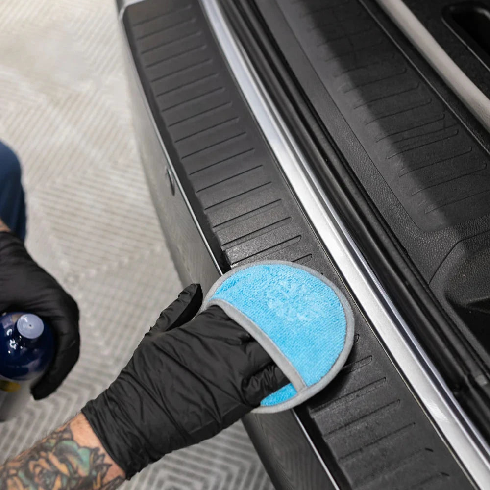 The Rag Company no Soak Round Applicator 5 pack. Applying sealant on plastic trim.