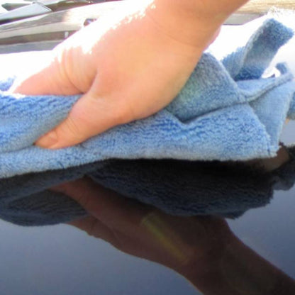 The Edgeless Dual Microfibre Cloths feature a dual-layer, laser-cut, edgeless design, making them ideal for buffing waxes, sealants, and ceramic coatings. 