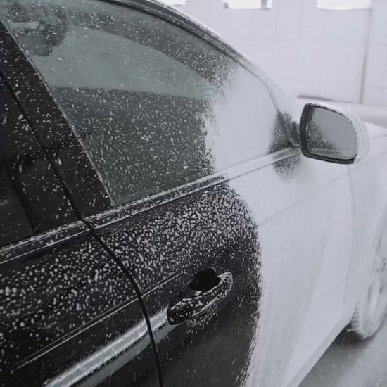 Ma-Fra C1 Snow Foam Pre-wash on black car.