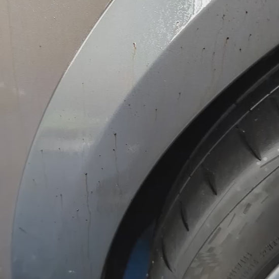 Ma-Fra Deca Flash Tar & Adhesive Remover 4500ml. Removing tar from plastic trim.