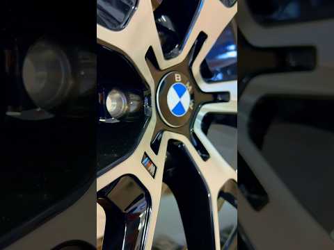 Poka Premium Wheel Stand