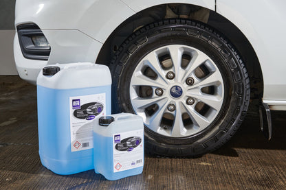 Heavy Duty Wheel Cleaner is a powerful, fast-acting, acid-free cleaner for automotive wheels. Autoglym Ireland, Autoglym Cork Ireland